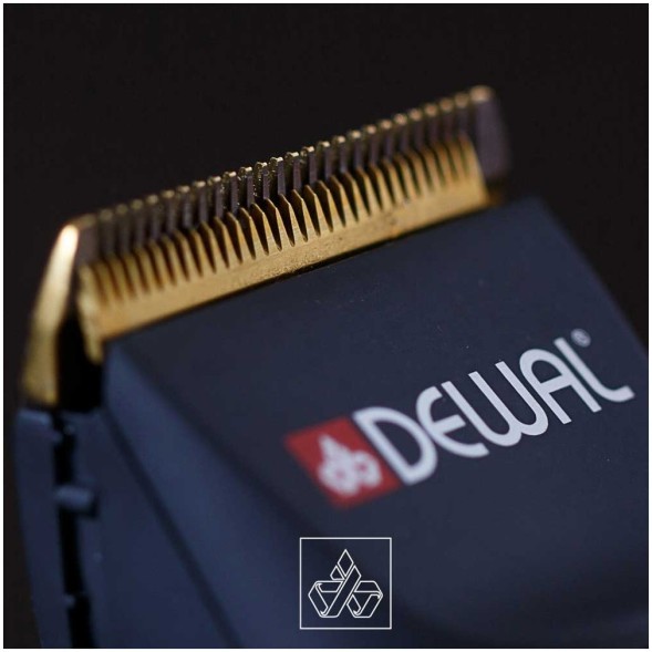 03-071 Машинка для стрижки DEWAL ULTRA, 1-1,9 мм, аккум/сетев,ЖК экран, 2 ножа (титан/керам),4 нас.